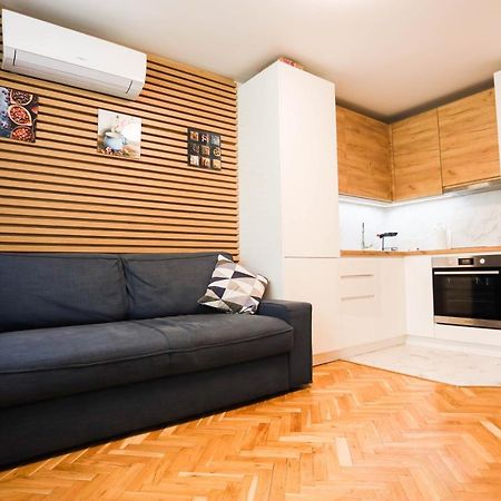 White Central Apartment Varna Eksteriør bilde