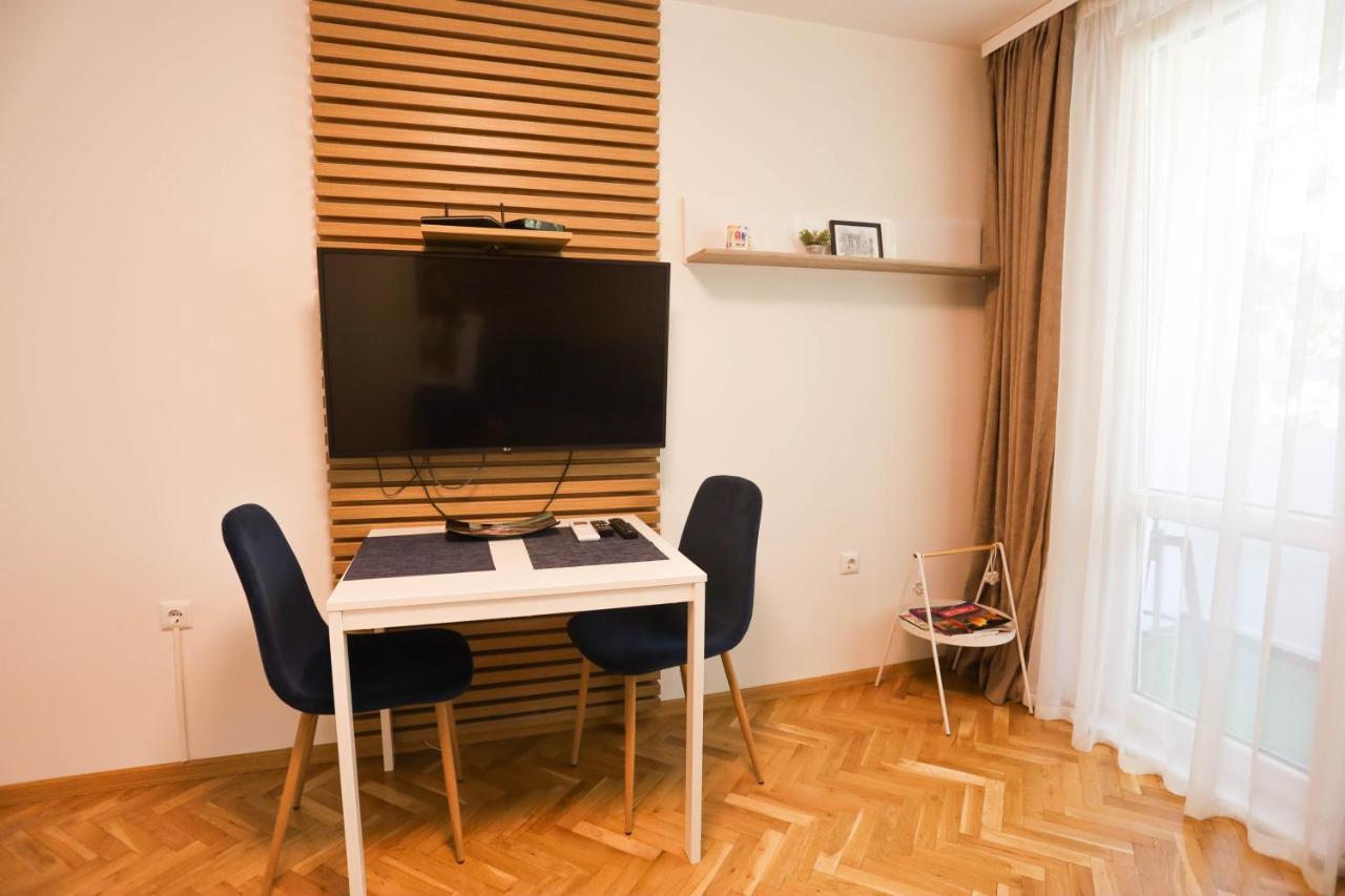 White Central Apartment Varna Eksteriør bilde