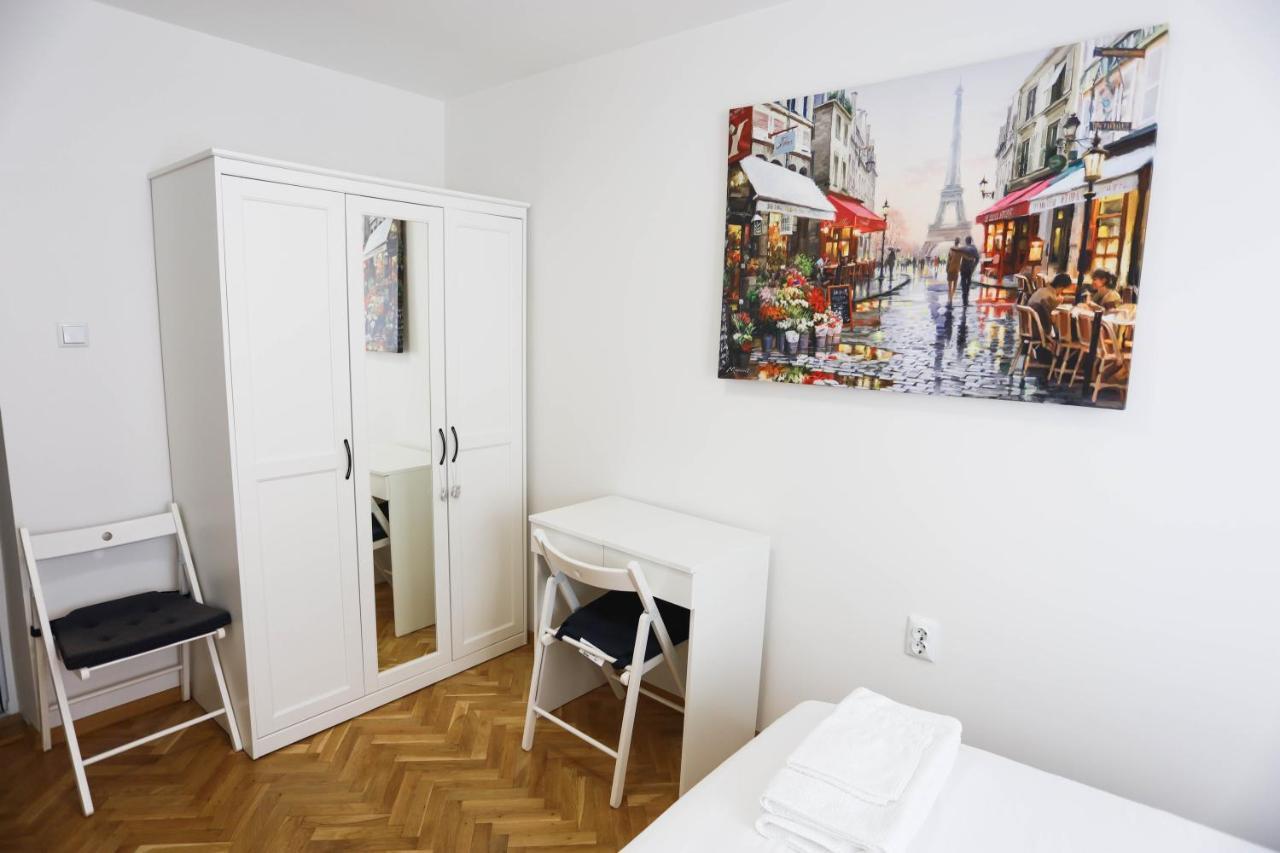 White Central Apartment Varna Eksteriør bilde
